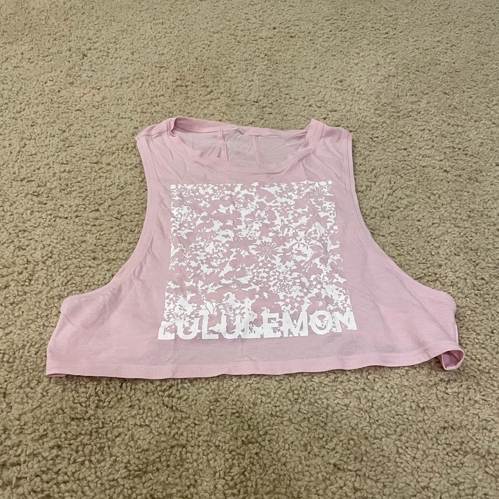 Lululemon Crop ✨